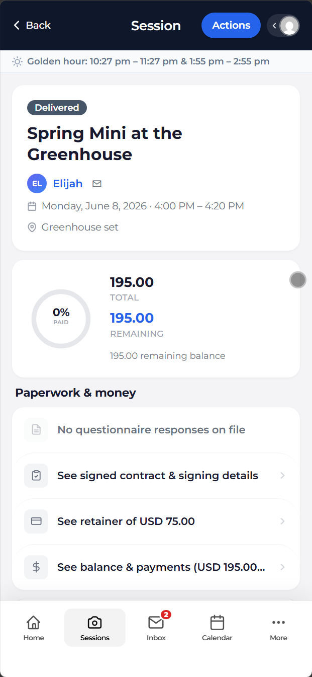 A fictional session open in the Mankai mobile app with schedule and balance.
